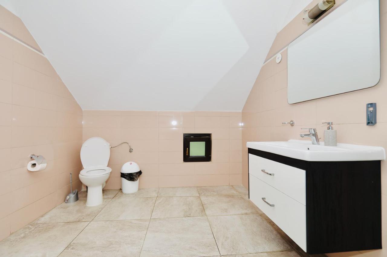 ホテル Casa Golopenta Băile Herculane エクステリア 写真
