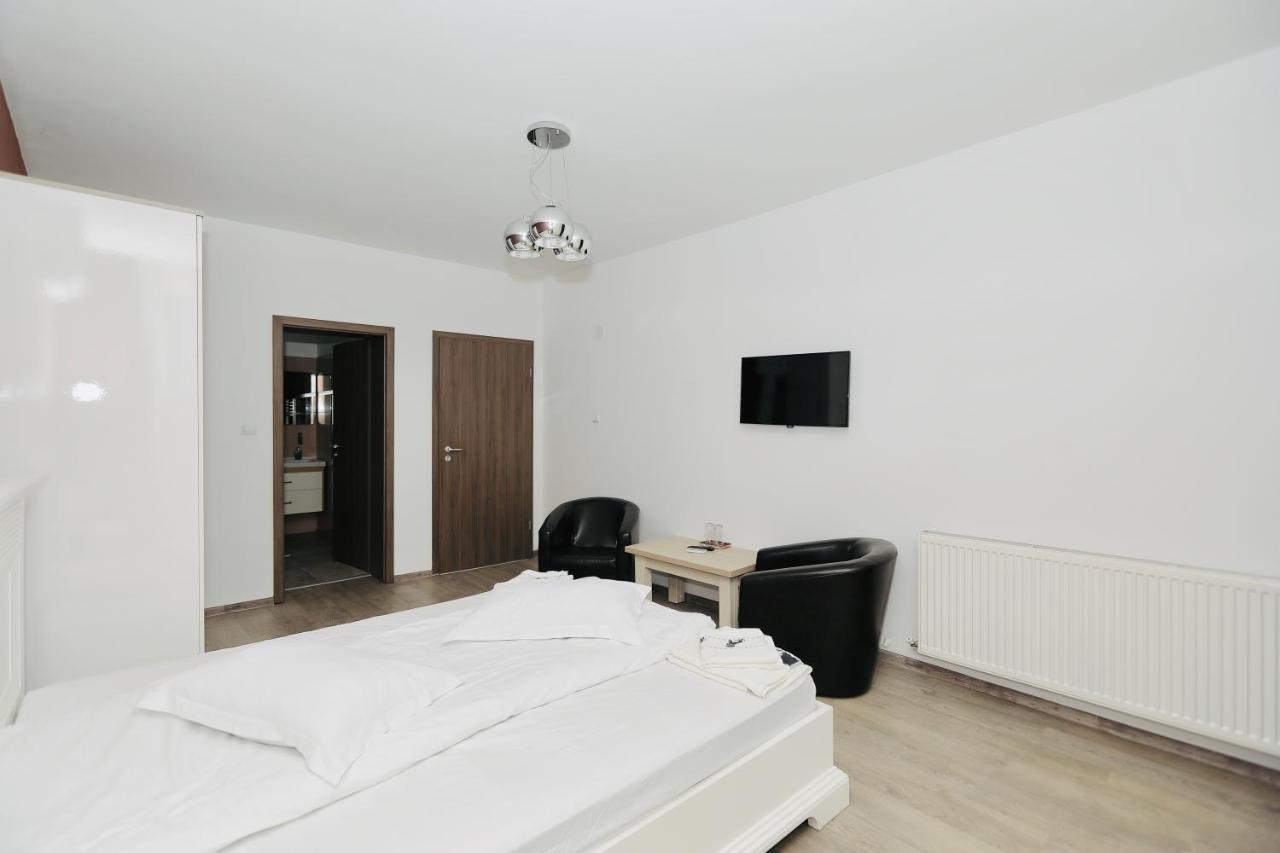 ホテル Casa Golopenta Băile Herculane エクステリア 写真